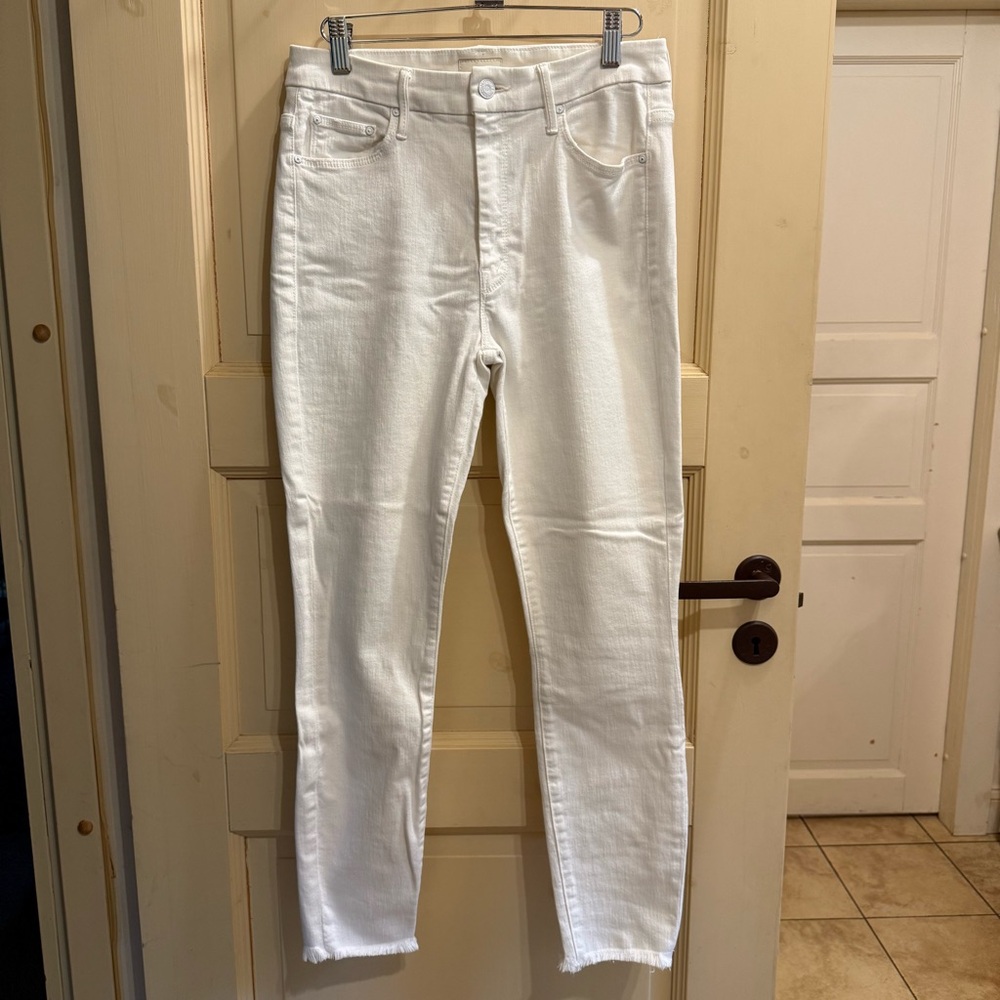 MOTHER High Waisted Looker Ankle Fray Jeans